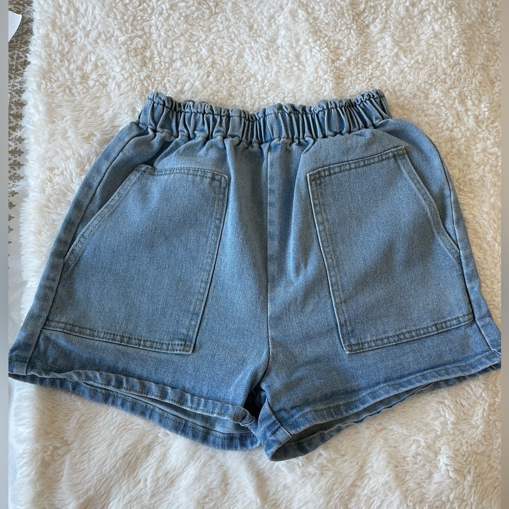 Amazon Just Quella High Waist Elastic Band Denim Shorts Size 4-6